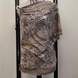 Medium Blouse Vince Camuto with label